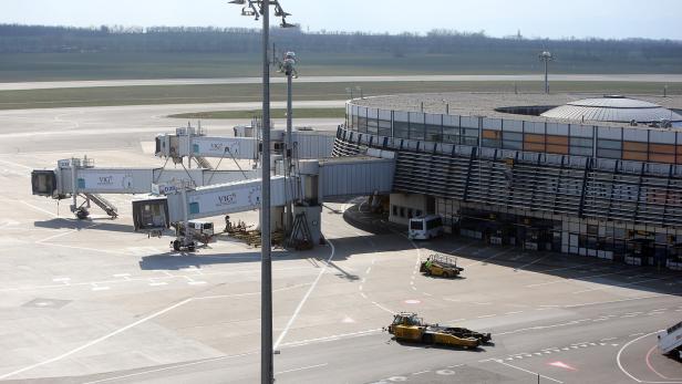 Nach folgenschwerem Unfall am Wiener Flughafen: Untersuchung eingeleitet