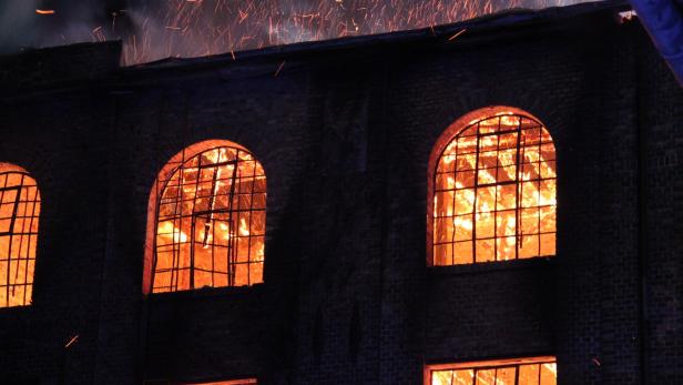 Hammerbrotwerke: Brandstiftung in der denkmalgeschützten Fabrik