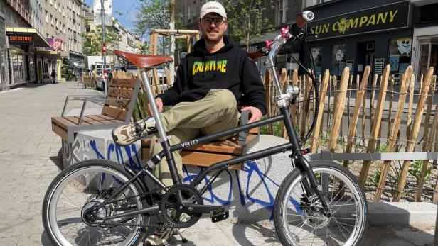 Alexander Viechtbauer, Shopmanager im Geschäft der Wiener Faltradmarke Vello, auf der Reinprechtsdorfer Straße  