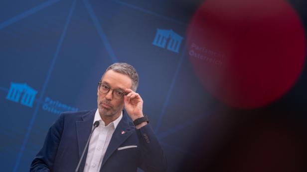 ÖVP schießt sich in Spionage-Causa auf Kickl ein