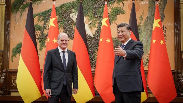 Abhängig wie eh und je: Der "neutrale" Herr Scholz kommt nach China