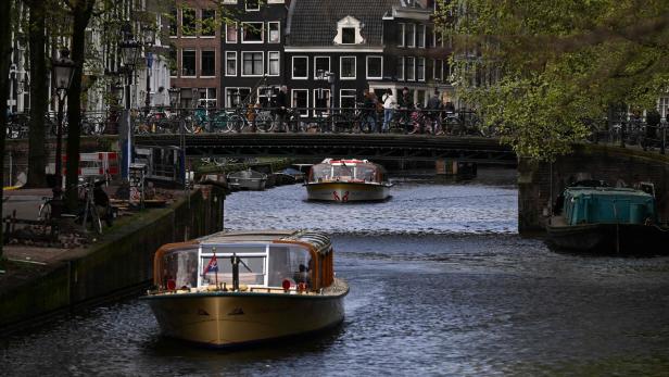 Amsterdam geht gegen Massentourismus und Flusskreuzfahrtschiffe vor