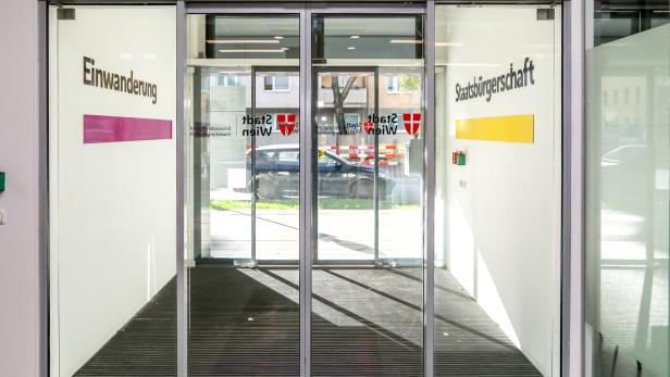 ++ HANDOUT/THEMENBILD ++ WIEN: EINWANDERUNGSBEHÖRDE MA 35