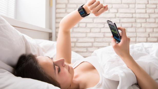 Schlafprobleme: Was können Schlaf-Apps?