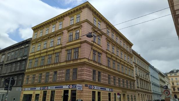 Polizei räumt besetztes Haus in Harmoniegasse in Wien-Alsergrund