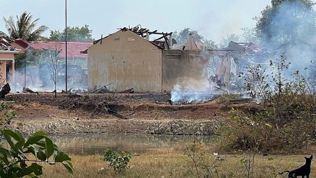 Kambodscha: Munitions-Lkw wegen "des heißen Wetters" explodiert