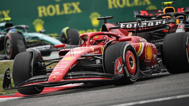 Ferrari-Pilot Leclerc während eines Rennens