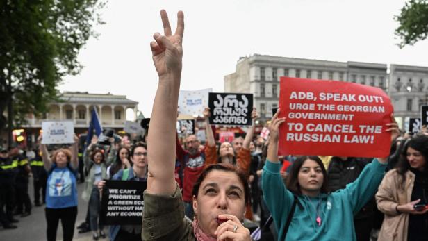 Erneut Proteste in Georgien gegen "russisches" Gesetz