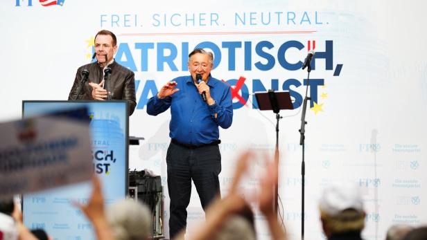 Stinkbombe bei FPÖ-Wahlkampfauftakt in der Lugner City