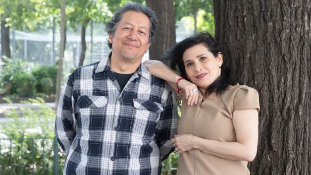 Juan Jorge Bautista und Sonia Siblik beim KURIER-Interview: Beide hat es von Mexiko nach Wien verschlagen.