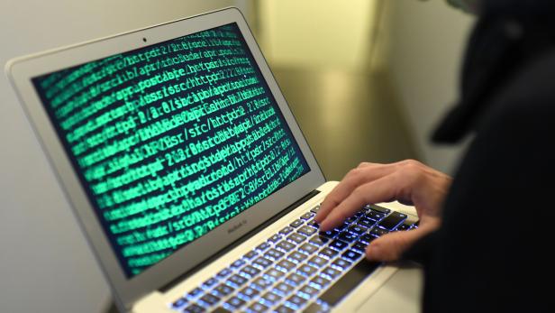 Auch im Wissenschaftsbereich wird Spionage befürchtet Auch im Wissenschaftsbereich wird Spionage befürchtet