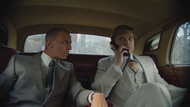 Jeremy Strong (re.) als Roy Cohn und Sebastian Stan als junger Donald Trump in „The Apprentice“ von Ali Abbasi im Wettbewerb in Cannes
