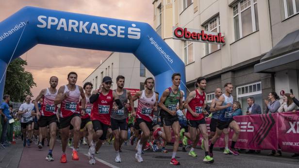 Nachtlauf in Amstetten wurde zum packenden Spektakel