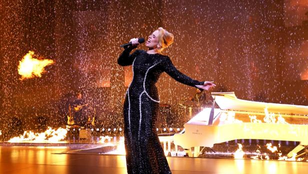 Adele rastet bei Auftritt aus und beschimpft Fan wegen Zwischenruf