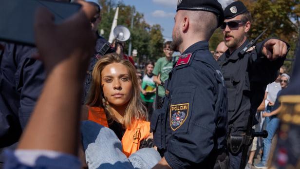 "Fetzendeppert": Klima-Aktivistin Anja Windl muss 42 Tage ins Gefängnis