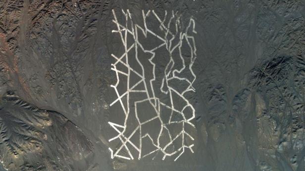 Rätselhafte Strukturen in Chinas Wüste