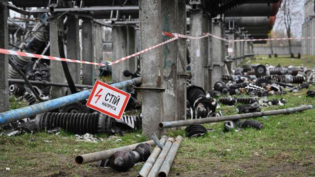 Ukraine: Energieanlagen bei russischem Angriff beschädigt