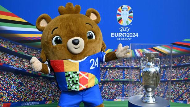 Warum das Maskottchen der Fußball-EM ein Bär ist
