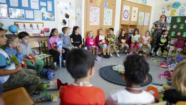 FOTOTERMIN ANL. DES SCHULSTARTS IN WIEN: SCHULKINDER