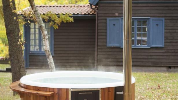 Das Badefass: So günstig und schön kann ein Pool im Garten sein