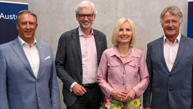 Präsidentin Roswitha Stadlober mit ihren Vizepräsidenten Stefan Jochum (li.), Michael Strugl und Alfons Schranz