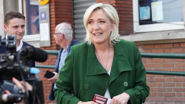 Partei von Marine Le Pen deutlich vor Linksbündnis