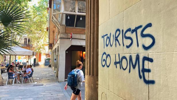 "Tourists Go Home": Eine deutliche Botschaft in Barcelona.