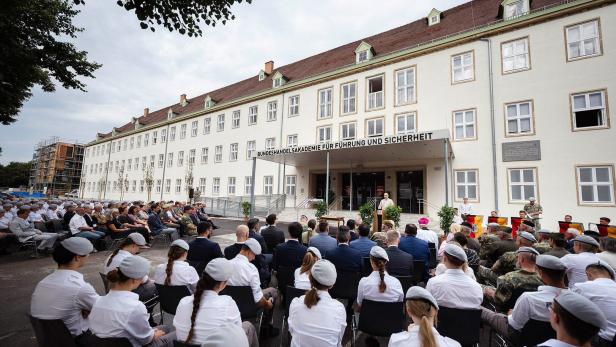 Offizielle Übergabe der Daun-Kaserne in Wiener Neustadt