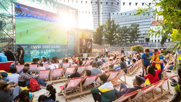 Public Viewing Strandbar Herrmann