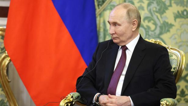 Wie die Neos "Putins Regime zur Kasse" bitten wollen