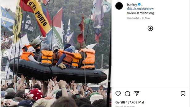 Banksy äußerst sich zu Kritik an Flüchtlingsboot bei Pop-Festival