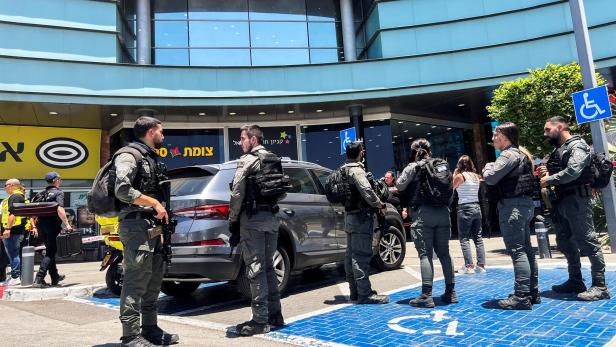 Toter bei Messerangriff in israelischem Einkaufszentrum