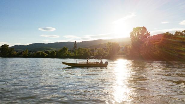 Unglück bei Schulausflug auf der Donau: 15-Jährige im Spital