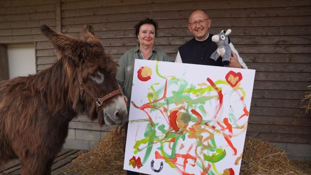 46-207131284 Tierischer Künstler: Esel Frederic malt für den guten Zweck