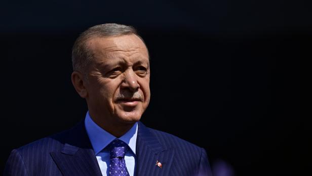 Erdogan kann die Aufregung um den Jubel nicht verstehen Erdogan kann die Aufregung um den Jubel nicht verstehen