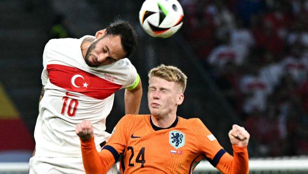 Action beim Viertelfinalspiel Türkei gegen Niederlande