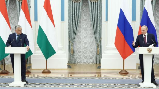 Hungarian Prime Minister Viktor Orban visits Russia