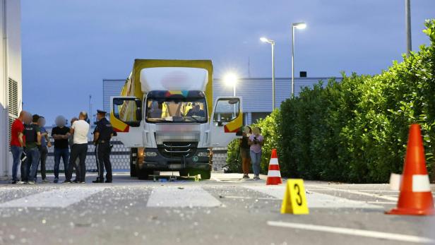 Lkw raste in Kirche: Pastor entging knapp dem Anschlag