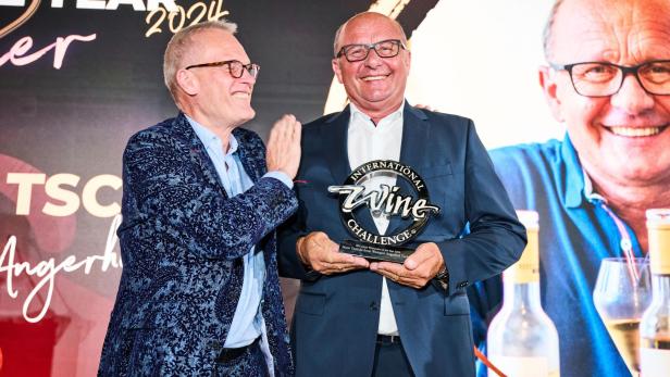 Hans Tschida vom Weingut Angerhof Tsch gewinnt den „International Wine Challenge“-Preis.