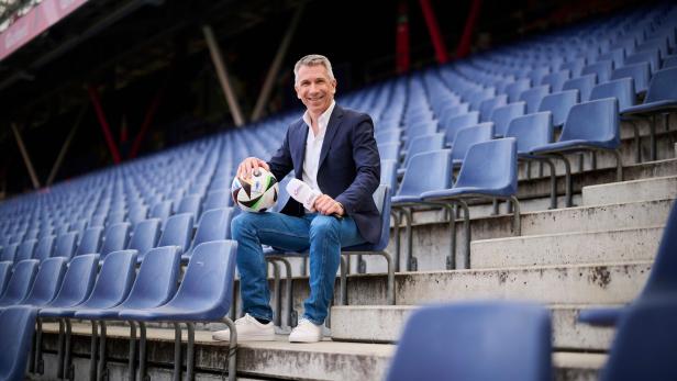 Fußball-EM als Abschluss: ServusTV-Sportchef Christian Nehiba überlässt die Bühne beim Fußball den Jüngeren im Team und fokussiert sich auf seine Funktion