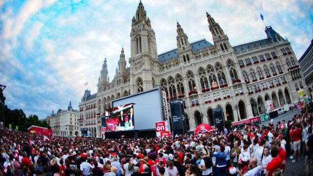 16-Jährige soll beim Public Viewing in Wien vergewaltigt worden sein