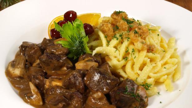 Rehragout mit Spätzle (Symbolfoto).