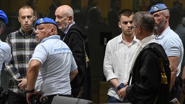Appeal process in the murder trial against two US students, in Rome Mordfall in Rom: US-Tourist aus Haft entlassen, Witwe des Opfers protestiert