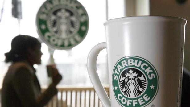 Mit Herbstbeginn nimmt Starbucks auch wieder die beliebte Kaffeesorte &quot;Origin Espresso Guatemala Antigua&quot; ins Angebot. Der mild geröstete Kaffee besticht wird mit einer leichten Kakaopulvertextur verfeinert.