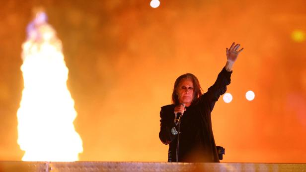 "Prince of Darkness": Ozzy Osbourne in neuem Videoclip von Aston Villa