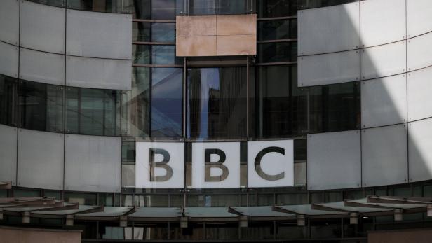 Großbritannien: BBC will 500 Stellen streichen