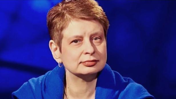 Nina Chruschtschowa entschuldigt sich für Putins Krieg - und kritisiert leise Kiew