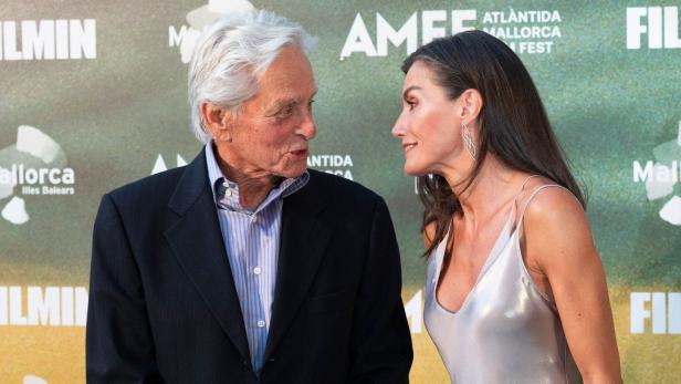 Masters-of-Cinema-Preis: Königin Letizia auf Flirtkurs mit Michael Douglas