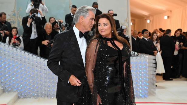 Pierce Brosnan und Keely Shaye Smith Pierce Brosnan und Keely Shaye Smith