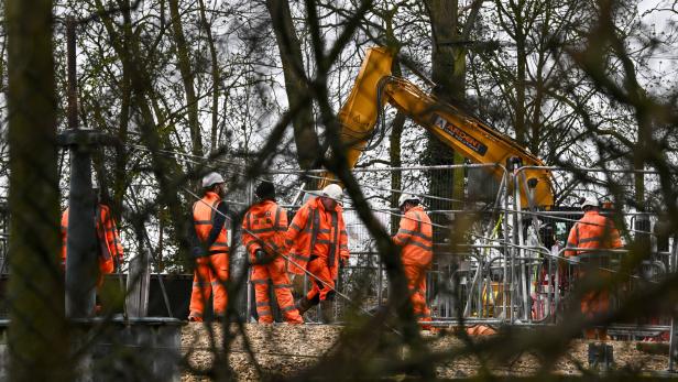 Ekelerregendes Wasser, Fettberge und Überflutungen: Das Kanalsystem in England